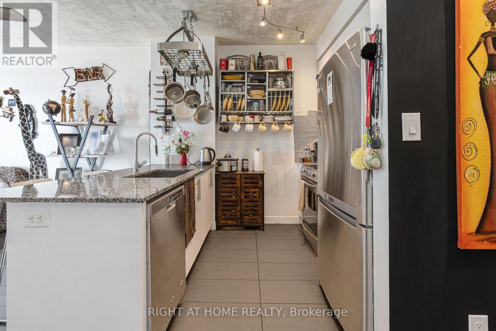 2305 - 4099 Brickstone Mews, Mississauga (Creditview), Ontario  L5B 0G2 - Photo 9 - W12877142