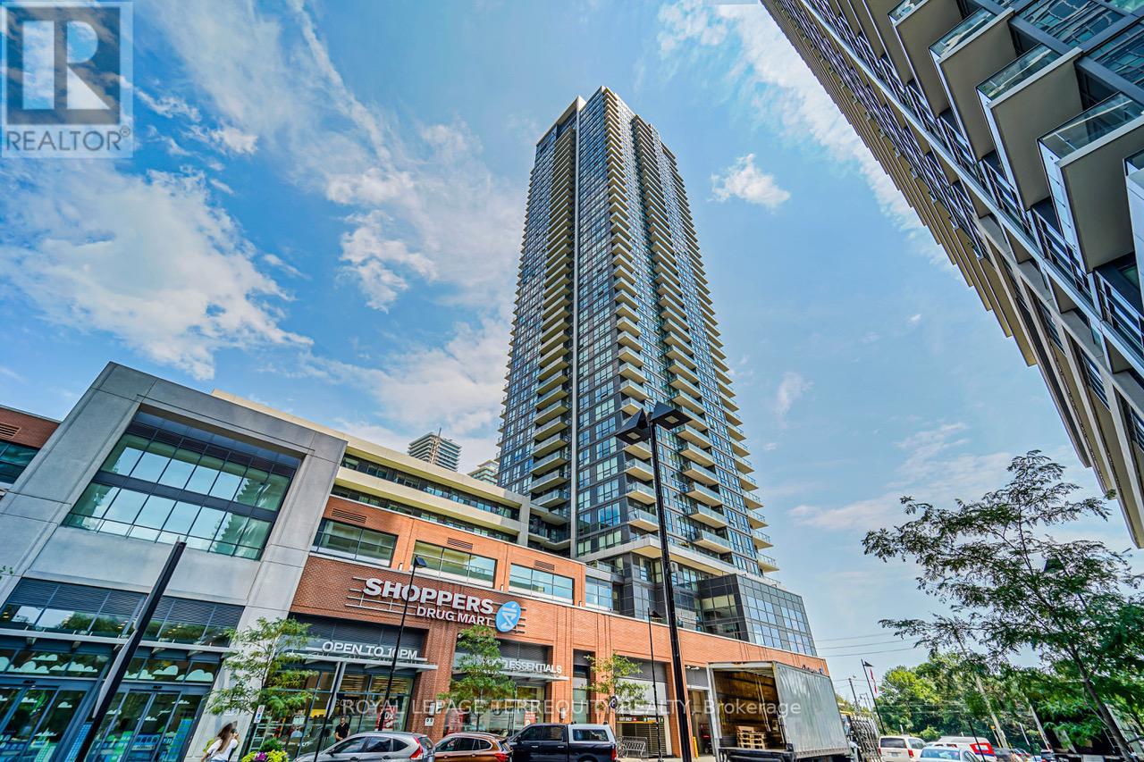 <div class="slider-price">$734,900</div><p>4007 - 2200 Lake Shore Boulevard W, Toronto, Ontario</p>