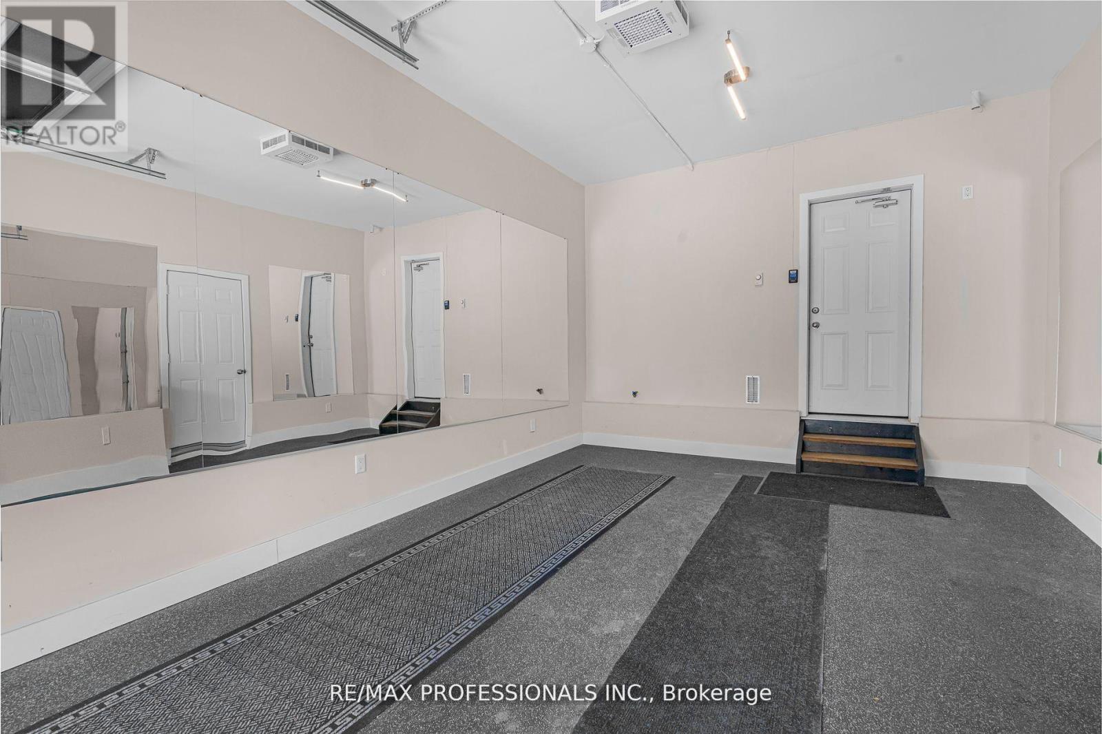 74 Dryden Way, Toronto (Willowridge-Martingrove-Richview), Ontario  M9R 0B2 - Photo 23 - W12877226