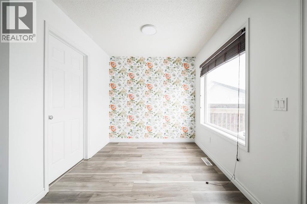 180 Grosbeak Way, Fort Mcmurray, Alberta  T9K 0L6 - Photo 10 - A2292071