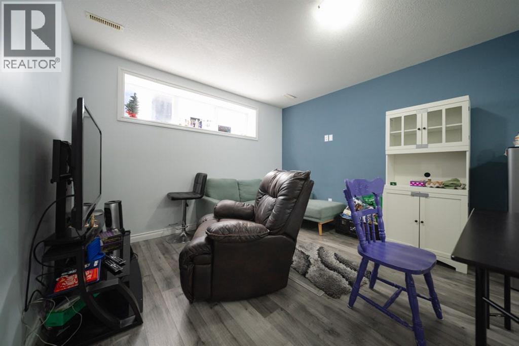 180 Grosbeak Way, Fort Mcmurray, Alberta  T9K 0L6 - Photo 35 - A2292071