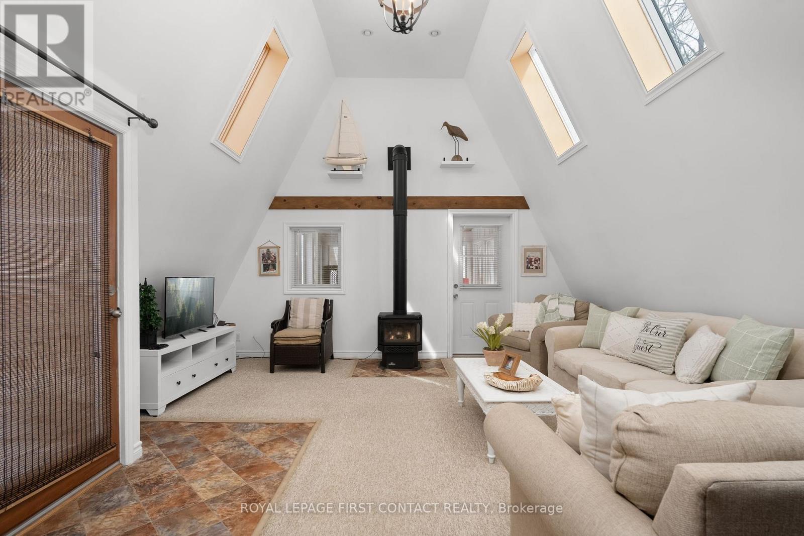 1073 CEDAR BEACH ROAD, Bracebridge, Ontario