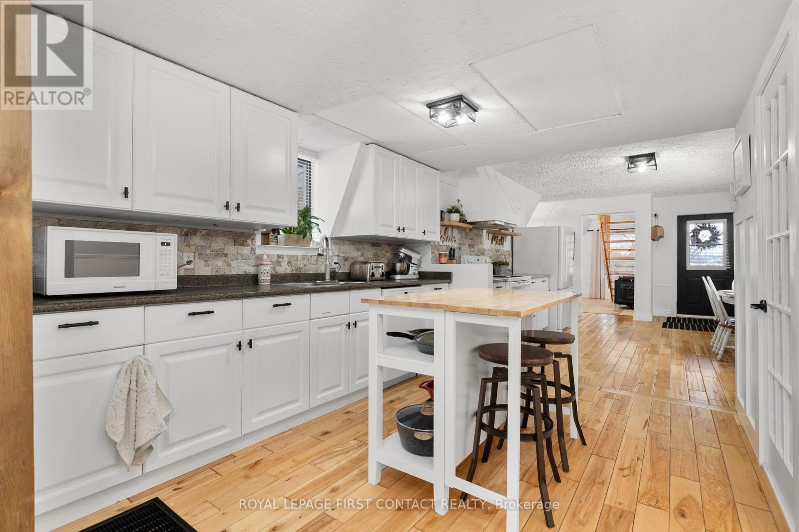 1073 Cedar Beach Road, Bracebridge, Ontario  P1L 1W8 - Photo 10 - X12868808