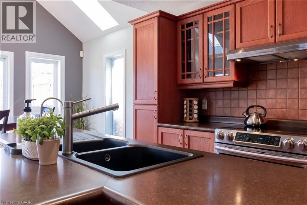 622 Doon South Drive, Kitchener, Ontario  N2P 2X4 - Photo 12 - 40810579