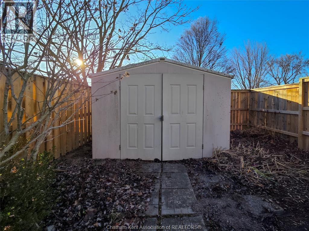 27 Blythewood Crescent, Chatham, Ontario  N7M 5N5 - Photo 12 - 26005088