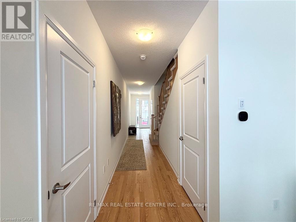 420 Newman Drive, Cambridge, Ontario  N1S 0E9 - Photo 10 - X12877198