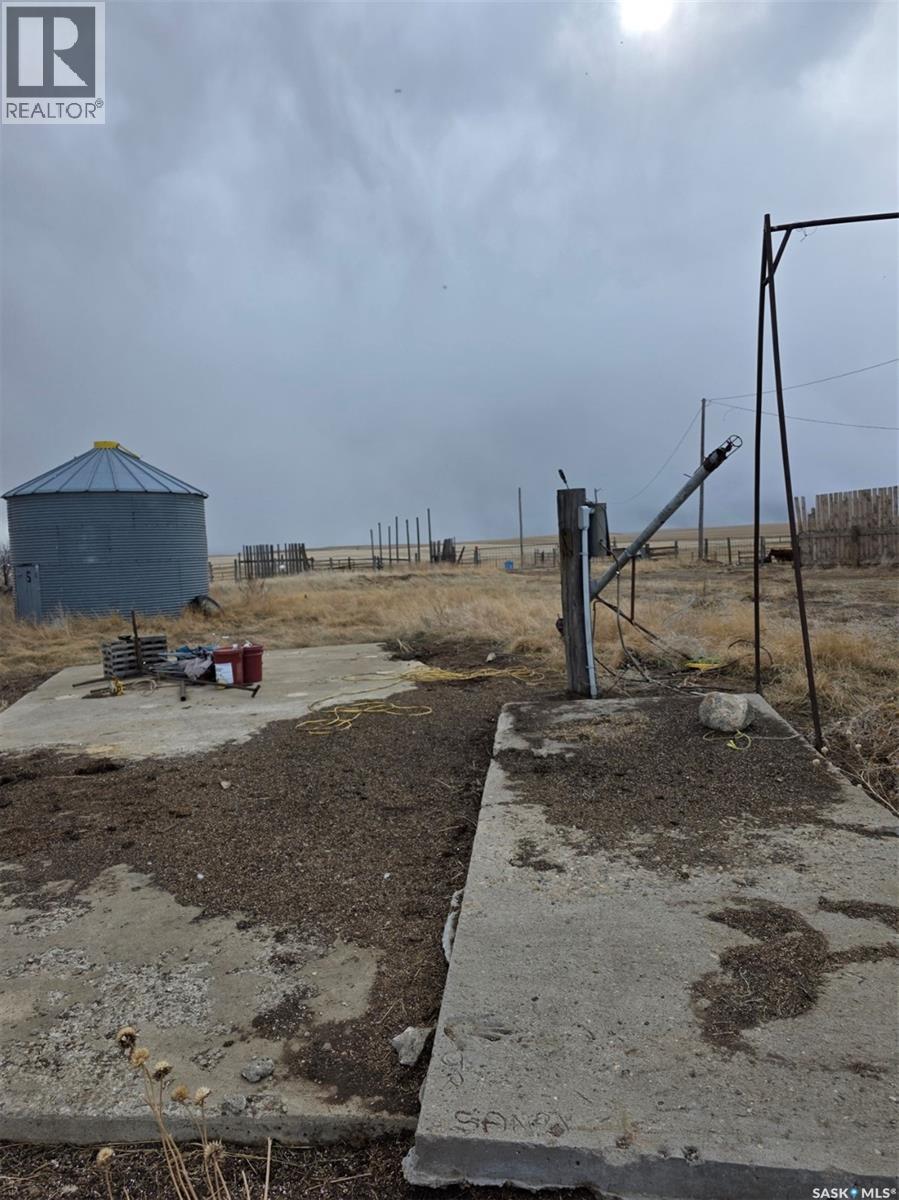 B&c Jones Acreage, Auvergne Rm No. 76, Saskatchewan  S0N 1Z0 - Photo 29 - SK030303
