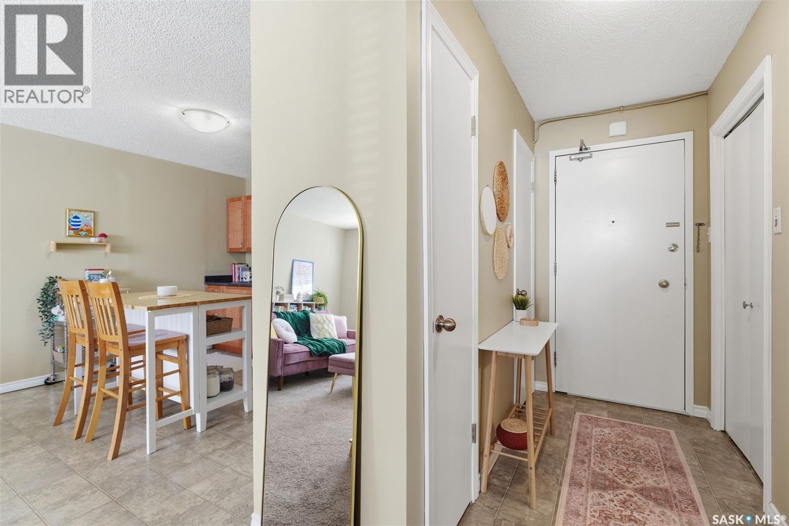 6 2 Summers Place, Saskatoon, Saskatchewan  S7H 3W4 - Photo 4 - SK030298