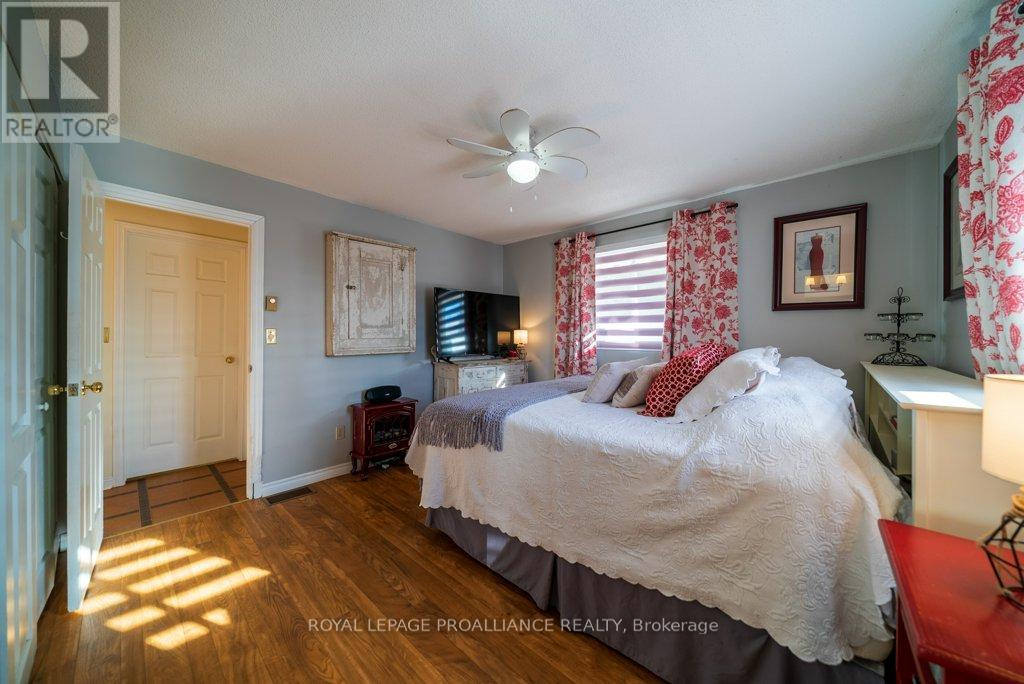 26 Dollar Crescent, Greater Napanee (Greater Napanee), Ontario  K7R 3K7 - Photo 18 - X12877152