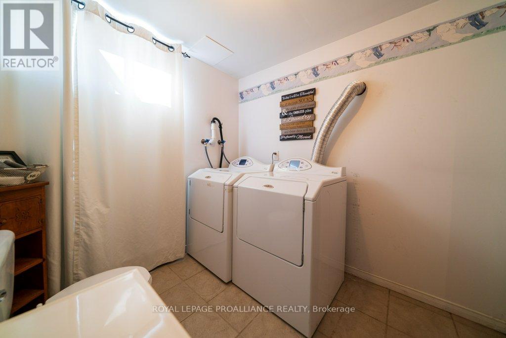 26 Dollar Crescent, Greater Napanee (Greater Napanee), Ontario  K7R 3K7 - Photo 26 - X12877152