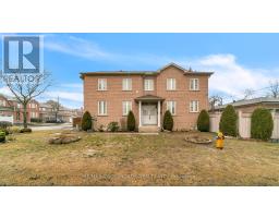 106 CRAGGVIEW DRIVE, Toronto, Ontario