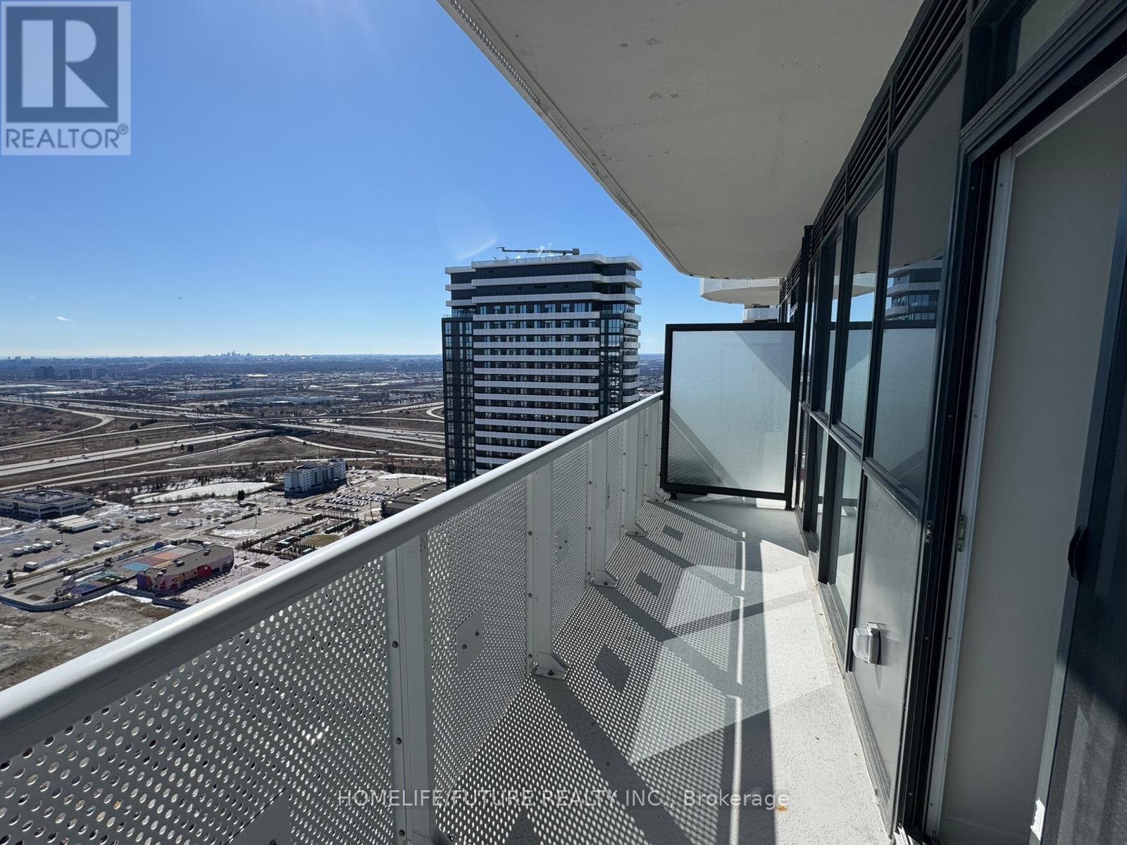 4811 - 8 Interchange Way, Vaughan, Ontario  L4K 0R2 - Photo 10 - N12876864