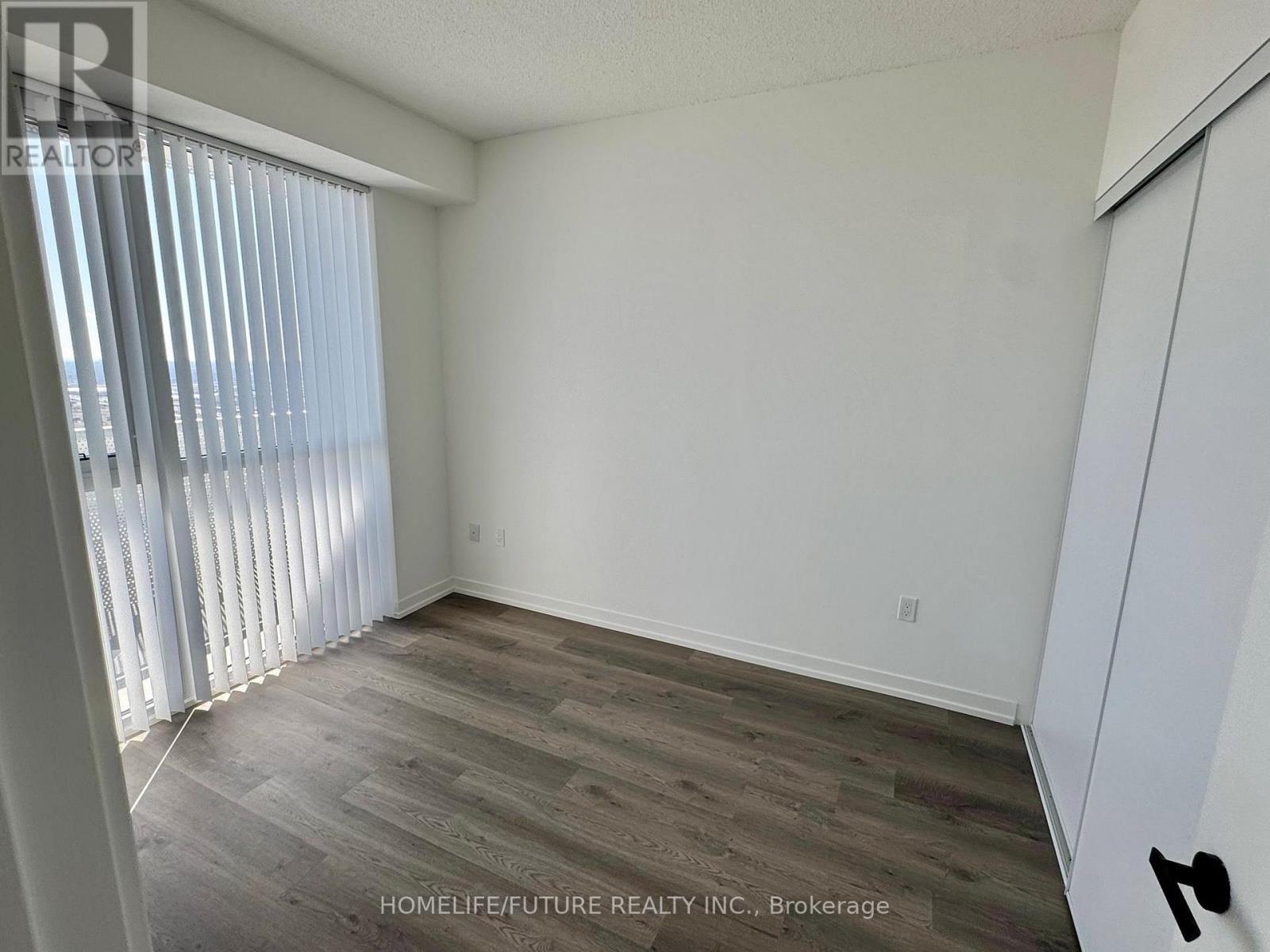 4811 - 8 Interchange Way, Vaughan, Ontario  L4K 0R2 - Photo 5 - N12876864