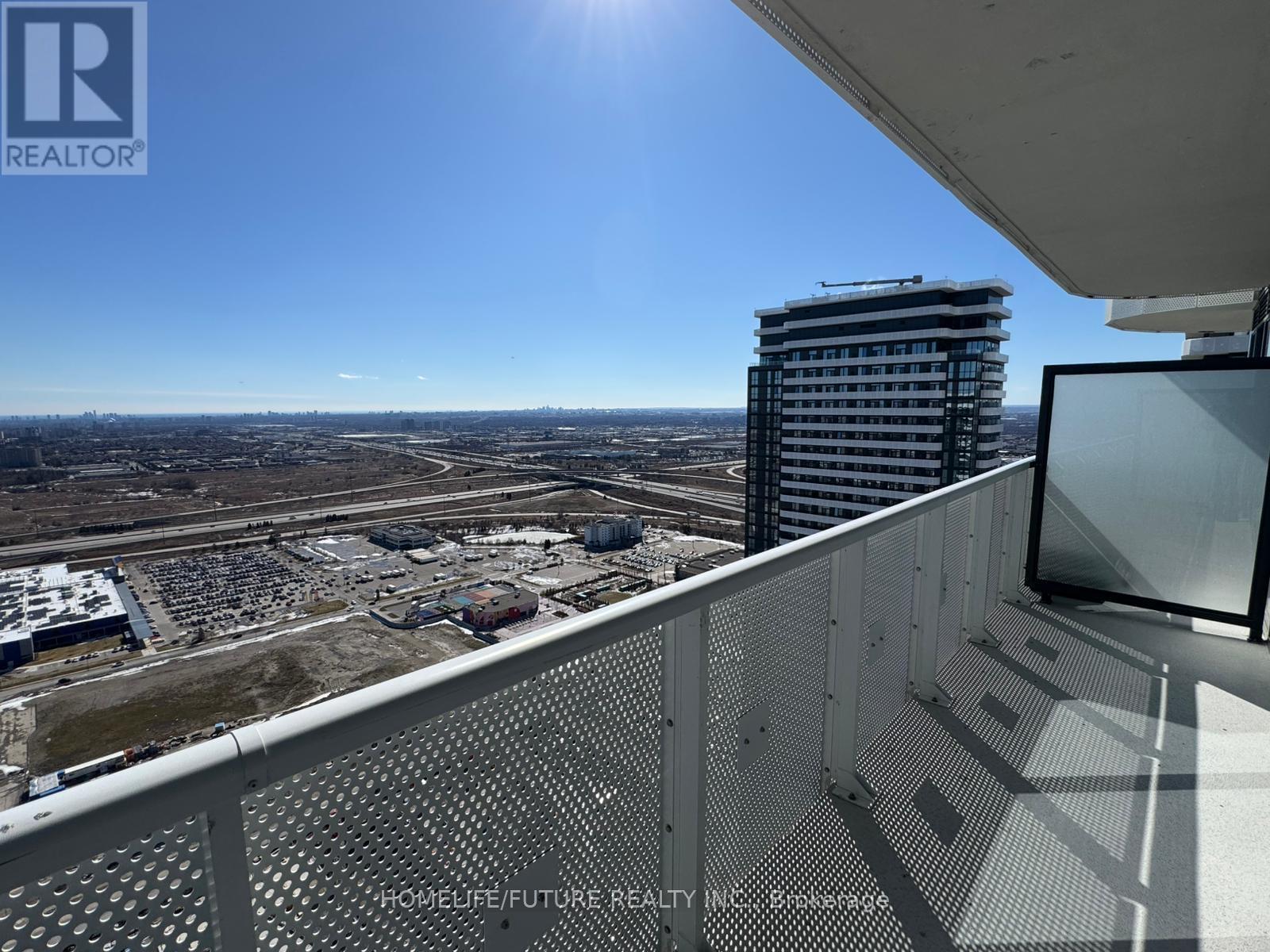 4811 - 8 Interchange Way, Vaughan, Ontario  L4K 0R2 - Photo 9 - N12876864