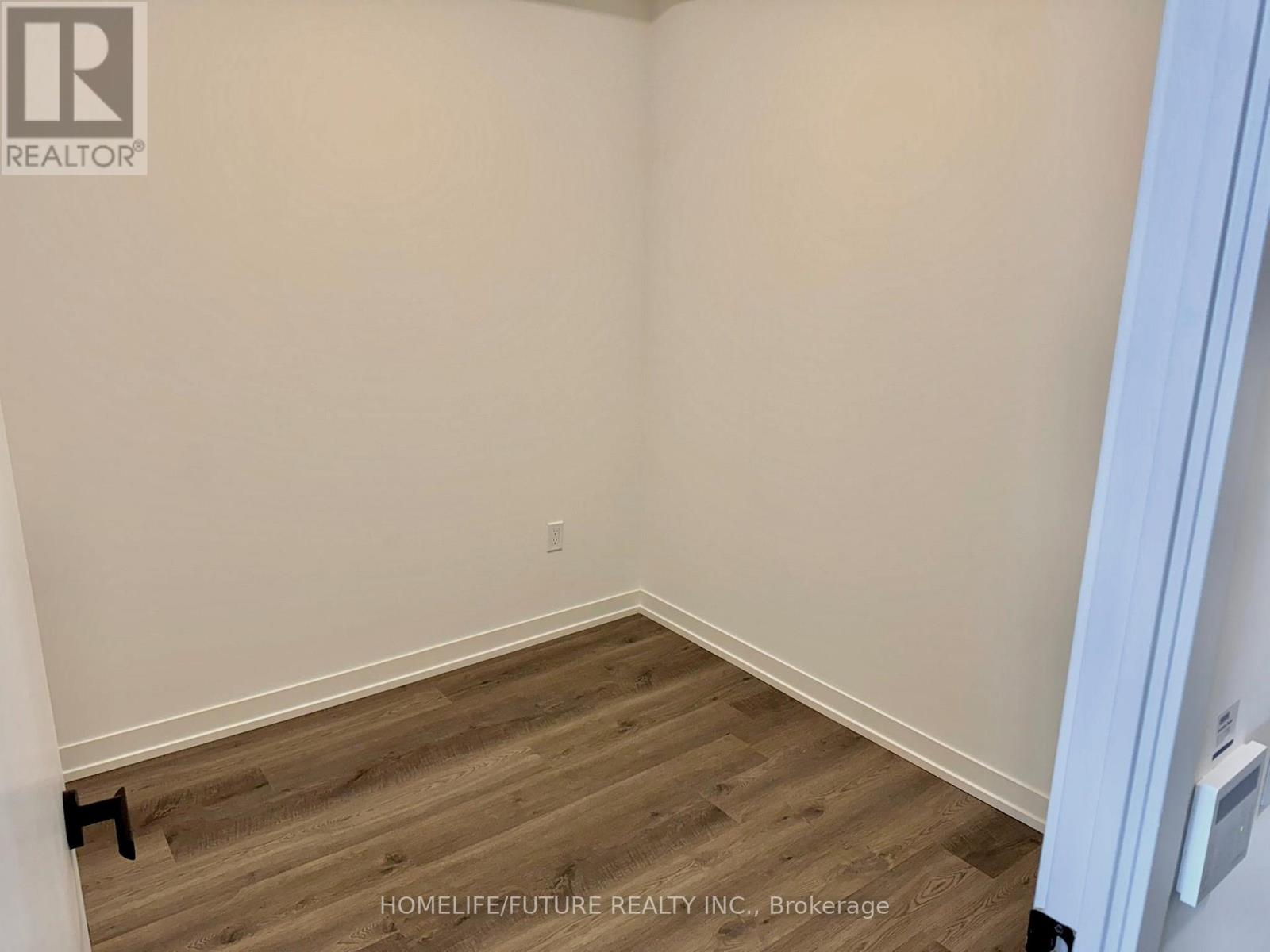 4811 - 8 Interchange Way, Vaughan, Ontario  L4K 0R2 - Photo 4 - N12876864