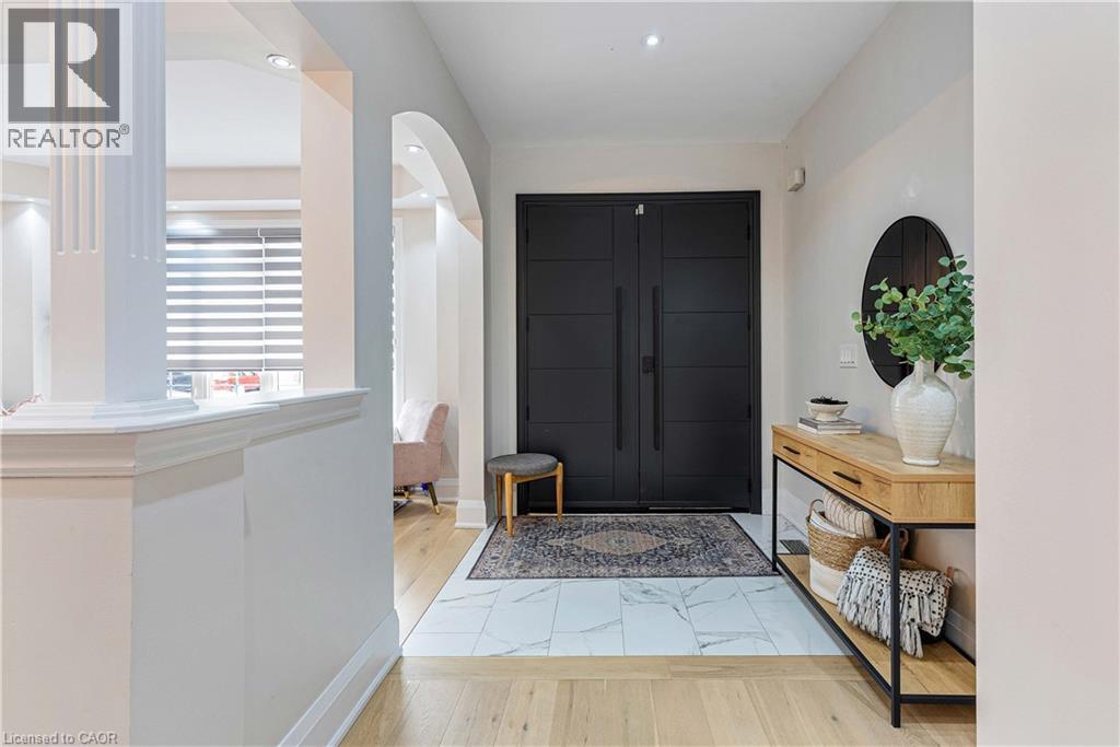 144 Bloomsbury Avenue, Brampton, Ontario  L6P 2X2 - Photo 3 - 40811769