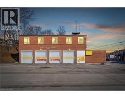 10 CAITHNESS Street W, caledonia, Ontario