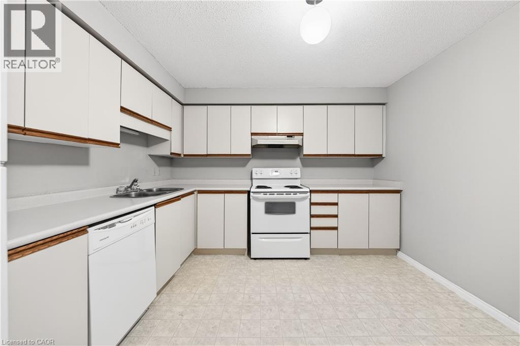 35 Green Valley Drive Unit# 1002, Kitchener, Ontario  N2P 2A5 - Photo 17 - 40807488