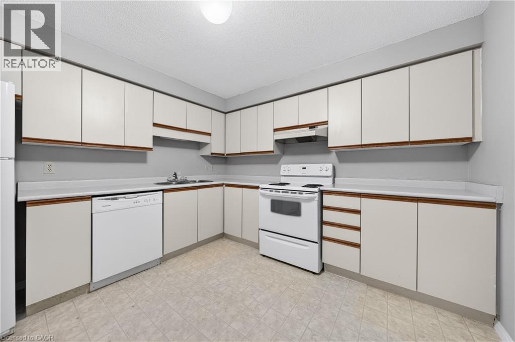 35 Green Valley Drive Unit# 1002, Kitchener, Ontario  N2P 2A5 - Photo 19 - 40807488