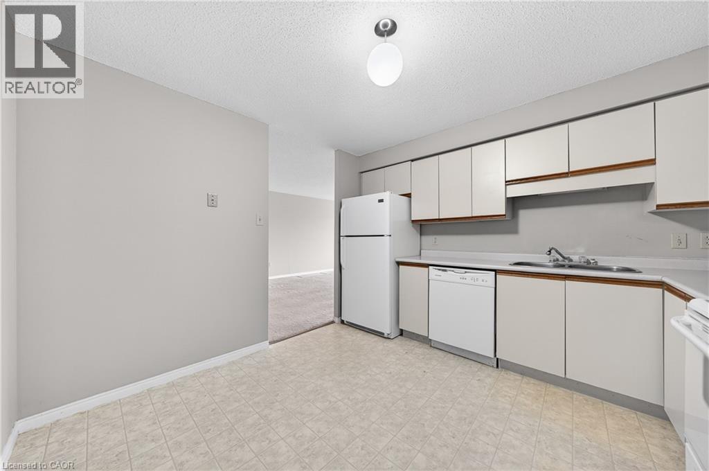 35 Green Valley Drive Unit# 1002, Kitchener, Ontario  N2P 2A5 - Photo 20 - 40807488