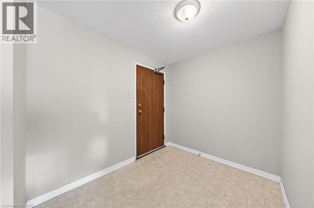 35 Green Valley Drive Unit# 1002, Kitchener, Ontario  N2P 2A5 - Photo 5 - 40807488