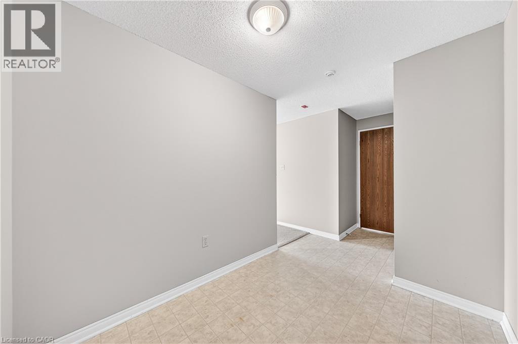 35 Green Valley Drive Unit# 1002, Kitchener, Ontario  N2P 2A5 - Photo 7 - 40807488