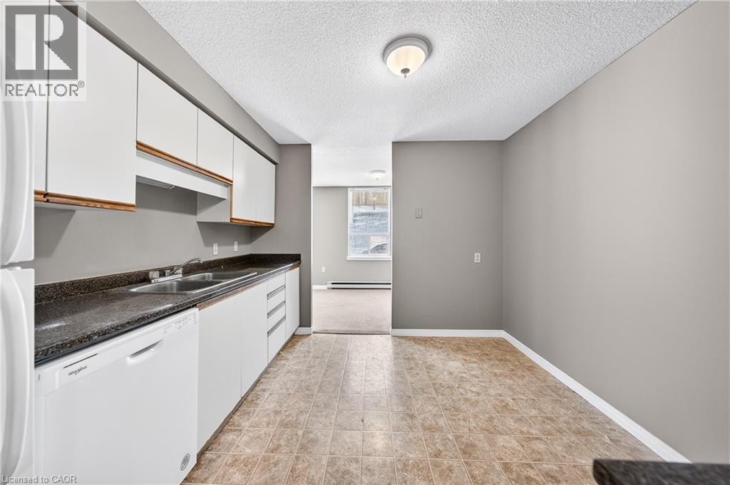 35 Green Valley Drive Unit# 212, Kitchener, Ontario  N2P 2A5 - Photo 10 - 40807487