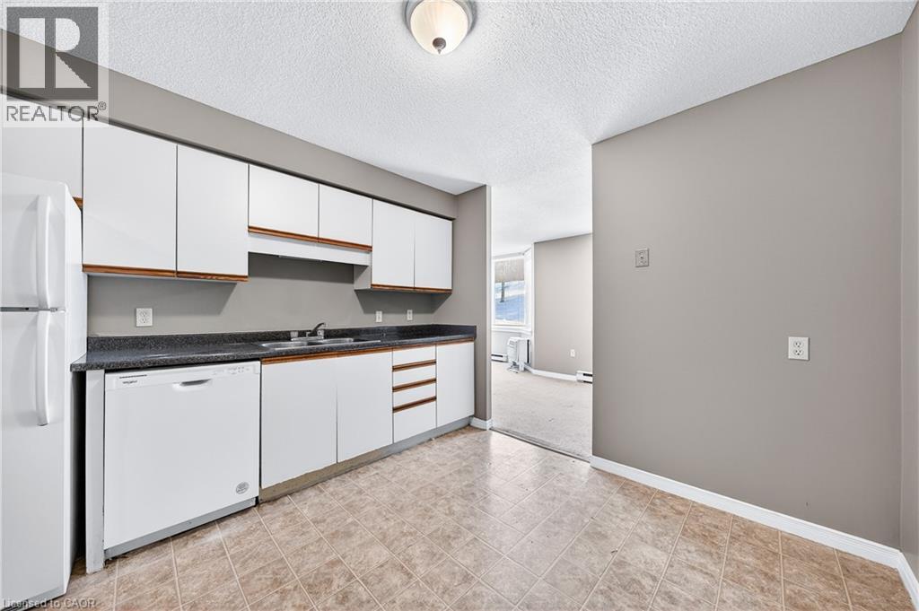 35 Green Valley Drive Unit# 212, Kitchener, Ontario  N2P 2A5 - Photo 14 - 40807487