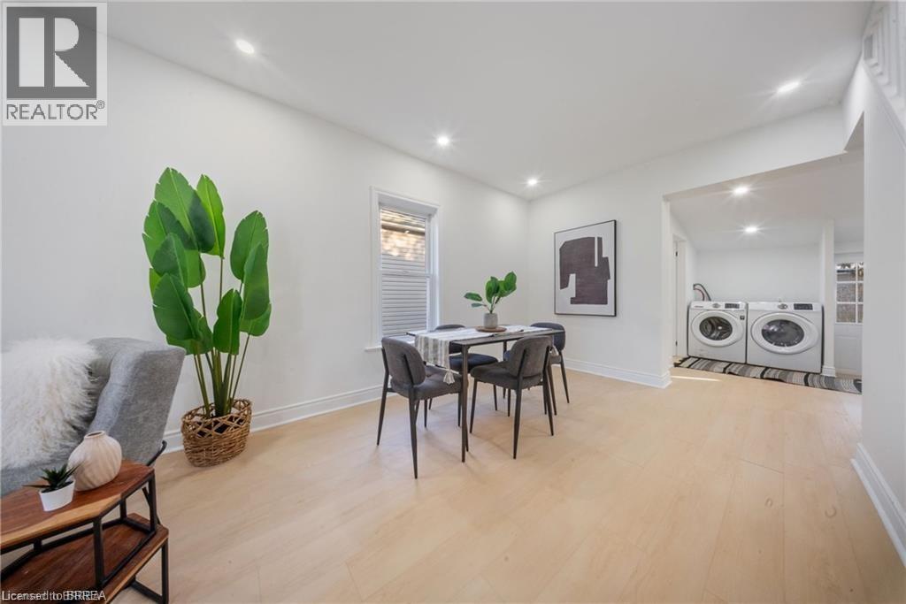 327 Sheridan Street, Brantford, Ontario  N3S 4R8 - Photo 10 - 40811646