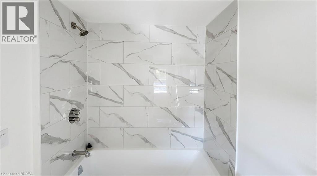 327 Sheridan Street, Brantford, Ontario  N3S 4R8 - Photo 18 - 40811646