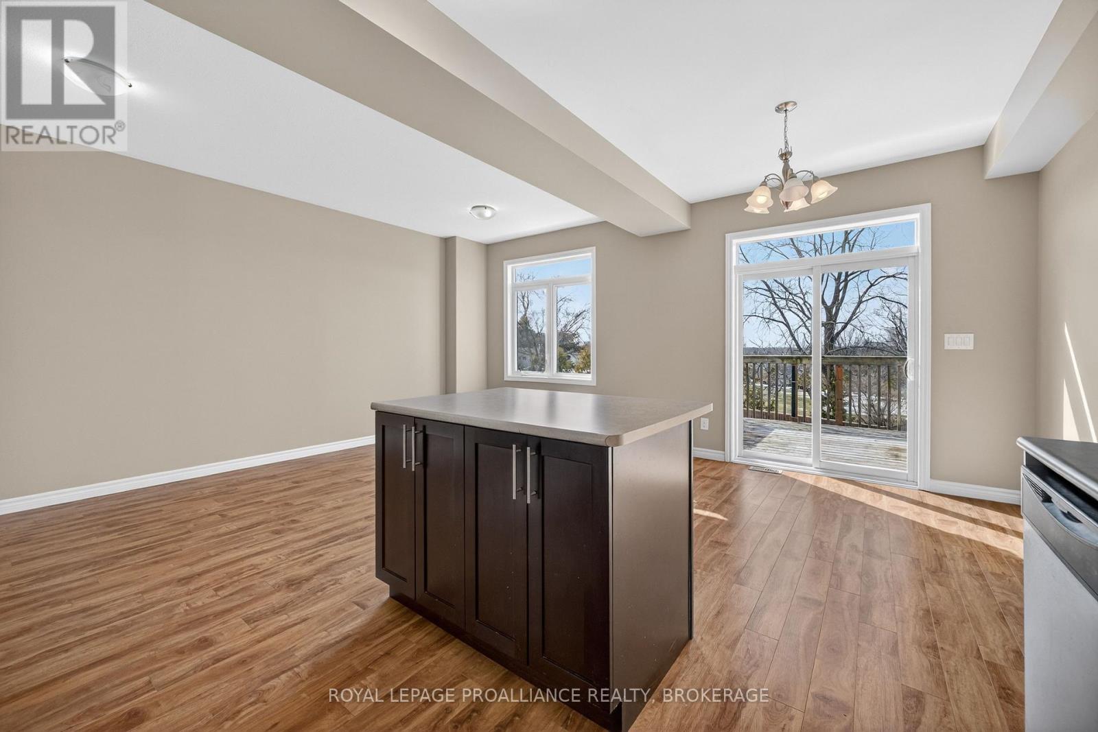 953 Blossom Street, Kingston (City Northwest), Ontario  K7P 0N2 - Photo 14 - X12877432