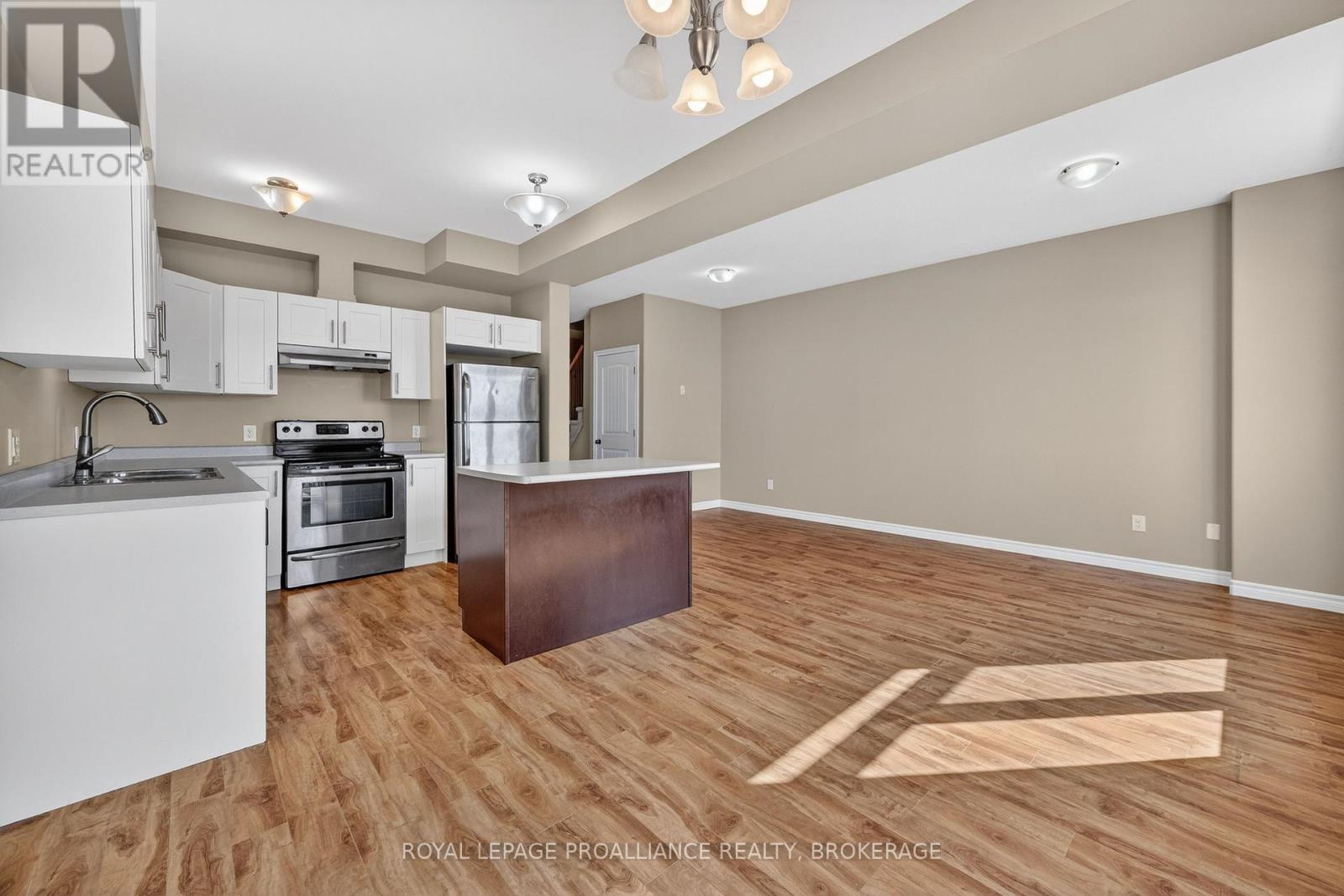 953 Blossom Street, Kingston (City Northwest), Ontario  K7P 0N2 - Photo 17 - X12877432