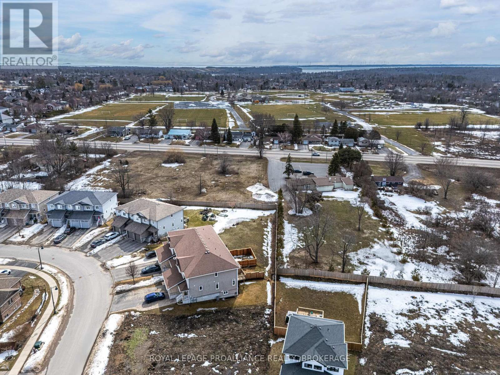 953 Blossom Street, Kingston (City Northwest), Ontario  K7P 0N2 - Photo 47 - X12877432