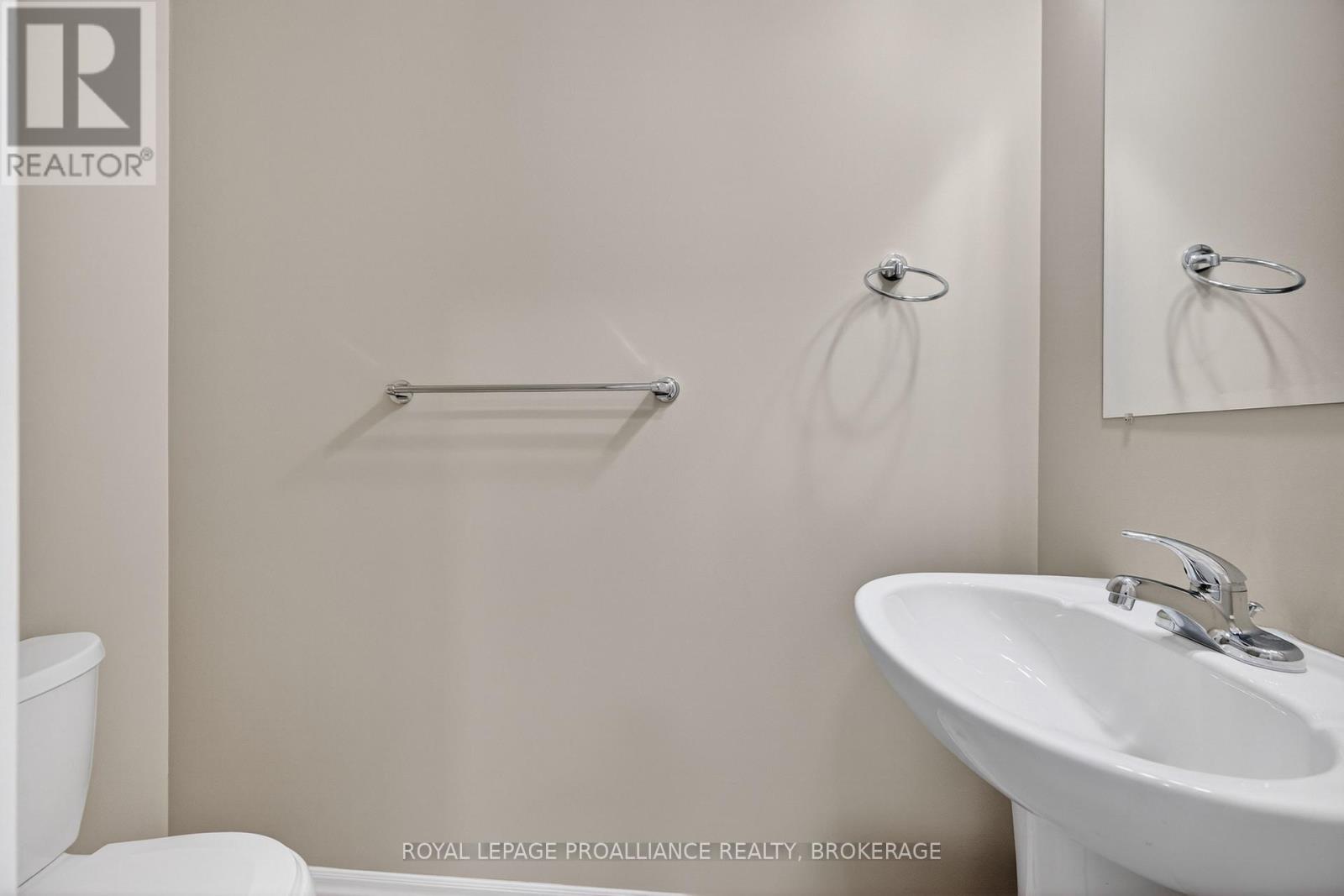 953 Blossom Street, Kingston (City Northwest), Ontario  K7P 0N2 - Photo 7 - X12877432