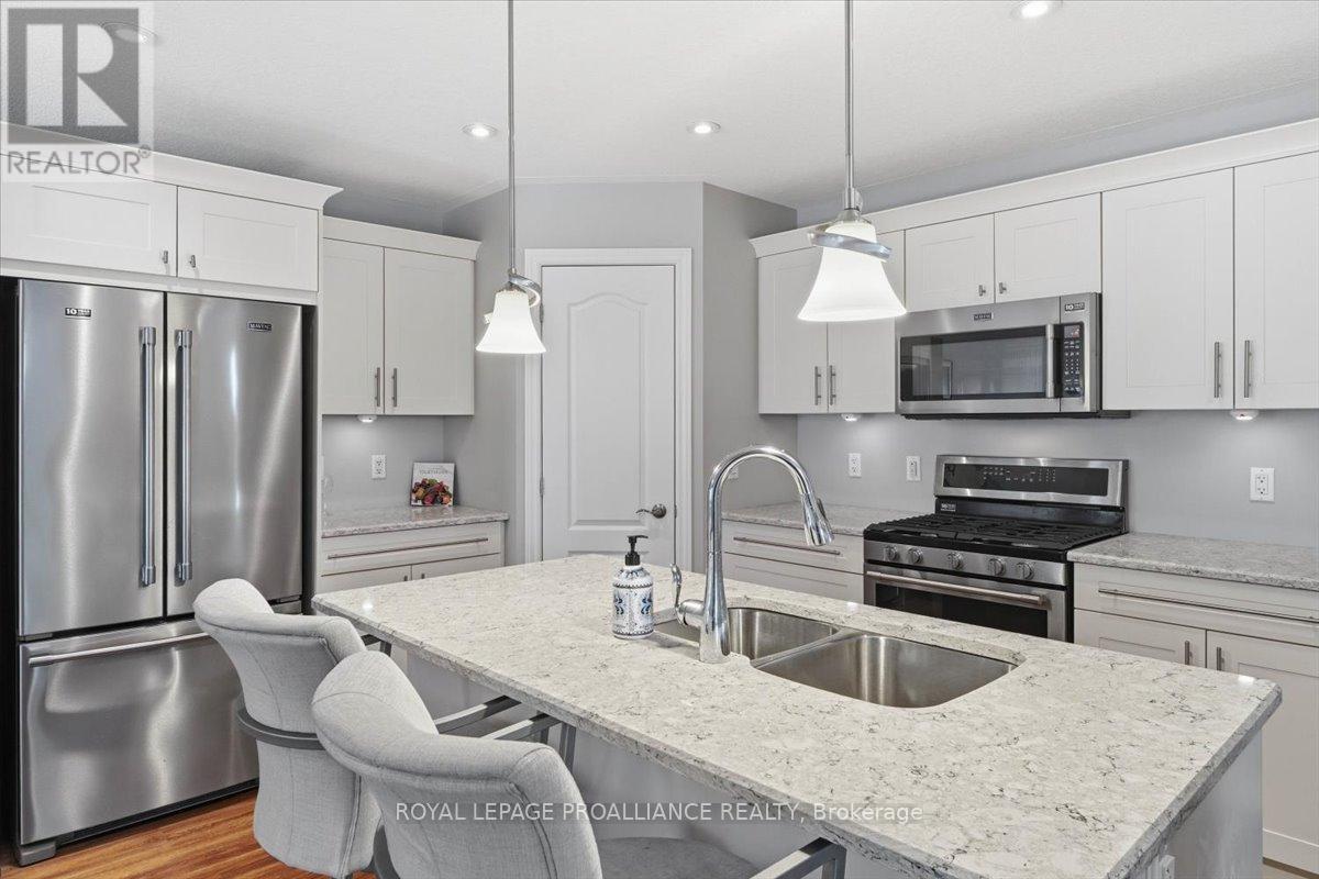 74 Conger Drive, Prince Edward County (Wellington), Ontario  K0K 3L0 - Photo 8 - X12877380