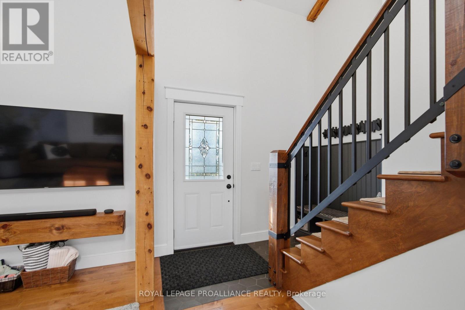 126 Salem Road, Prince Edward County (Ameliasburg Ward), Ontario  K0K 1A0 - Photo 6 - X12877400