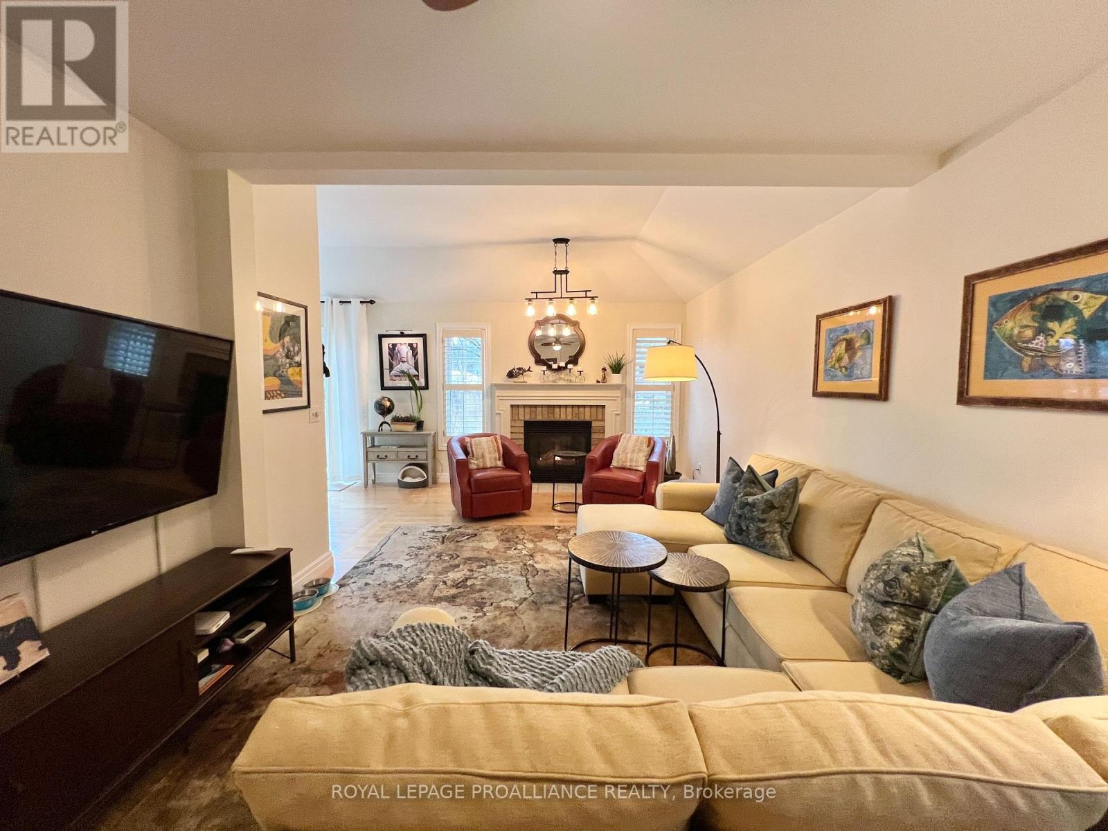 20 Georgian Court, Belleville (Belleville Ward), Ontario  K8N 5R3 - Photo 17 - X12877448