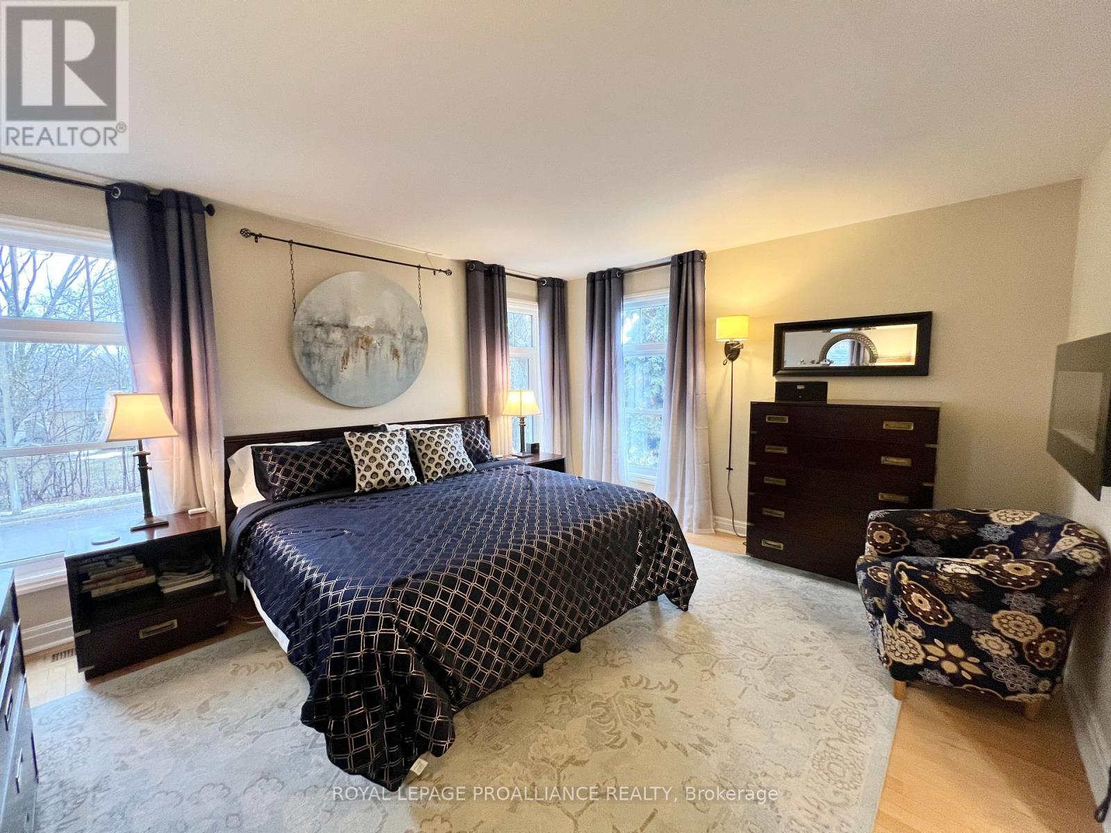 20 Georgian Court, Belleville (Belleville Ward), Ontario  K8N 5R3 - Photo 32 - X12877448