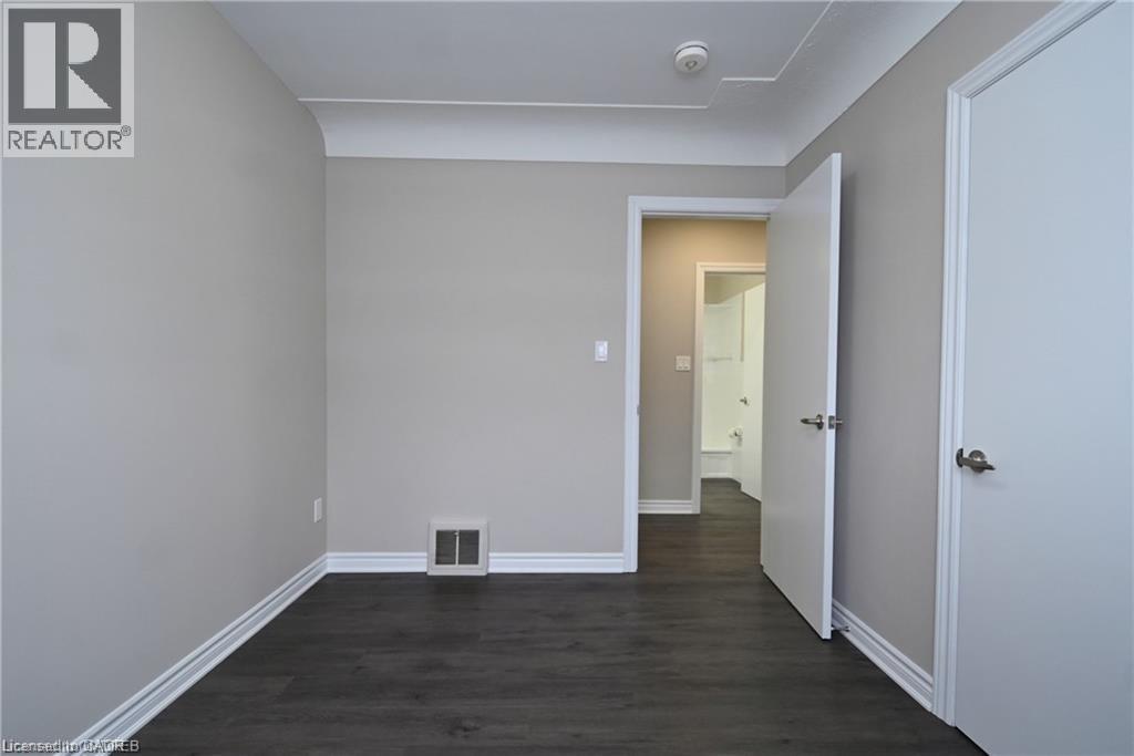 245 East 32nd Street Unit# Upper, Hamilton, Ontario  L8V 3S3 - Photo 13 - 40811420