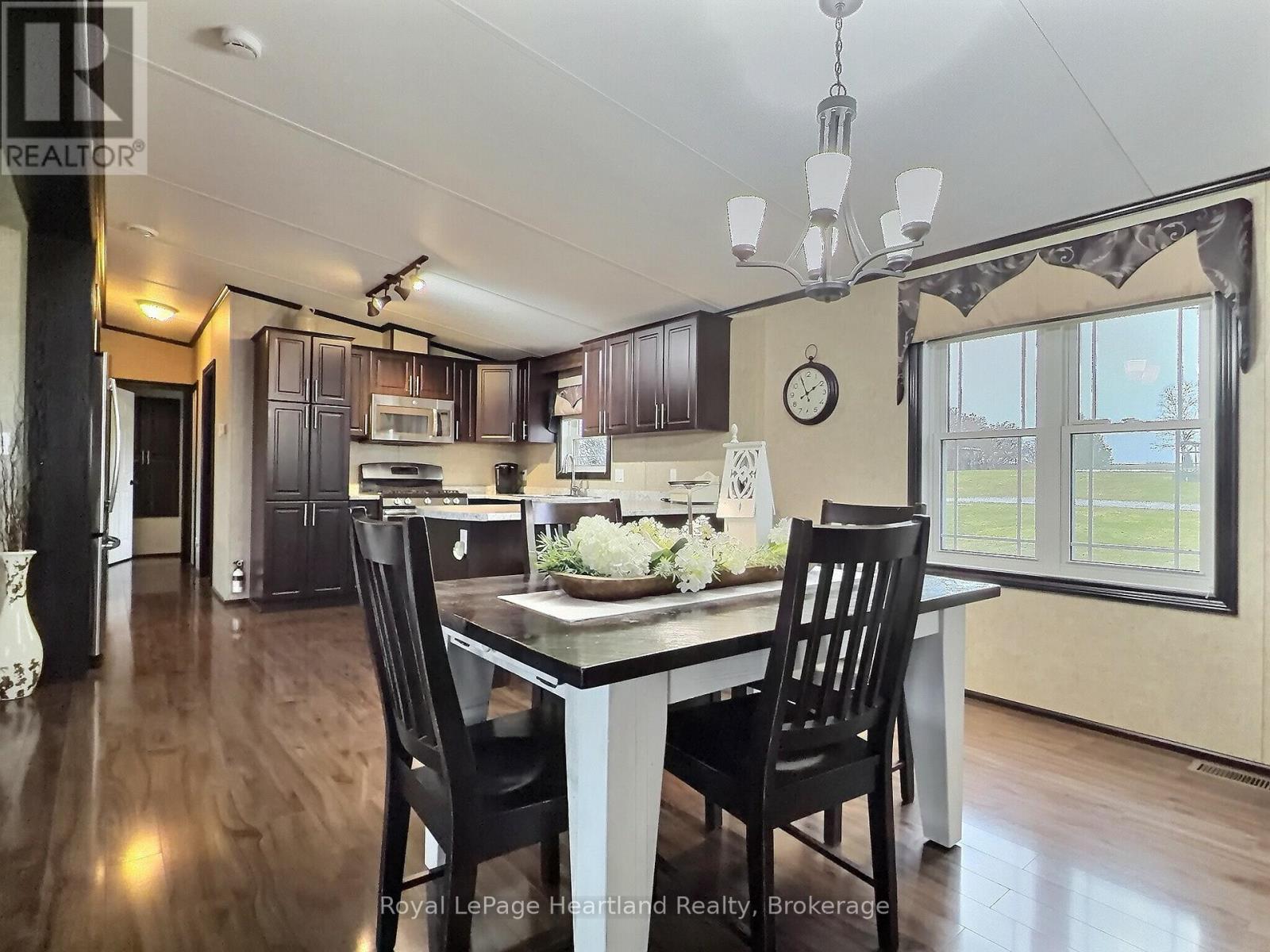 72167 Babylon Line, Bluewater, Ontario  N0M 2T0 - Photo 12 - X12877248