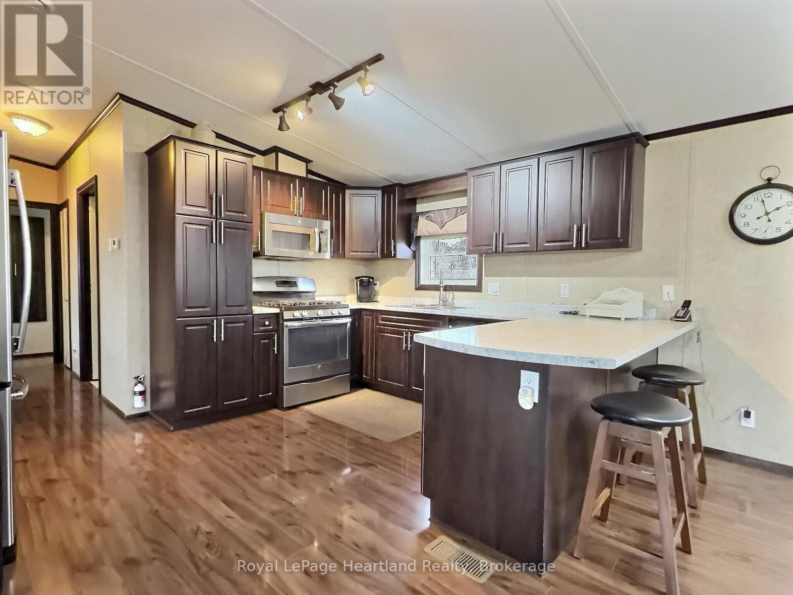 72167 Babylon Line, Bluewater, Ontario  N0M 2T0 - Photo 13 - X12877248