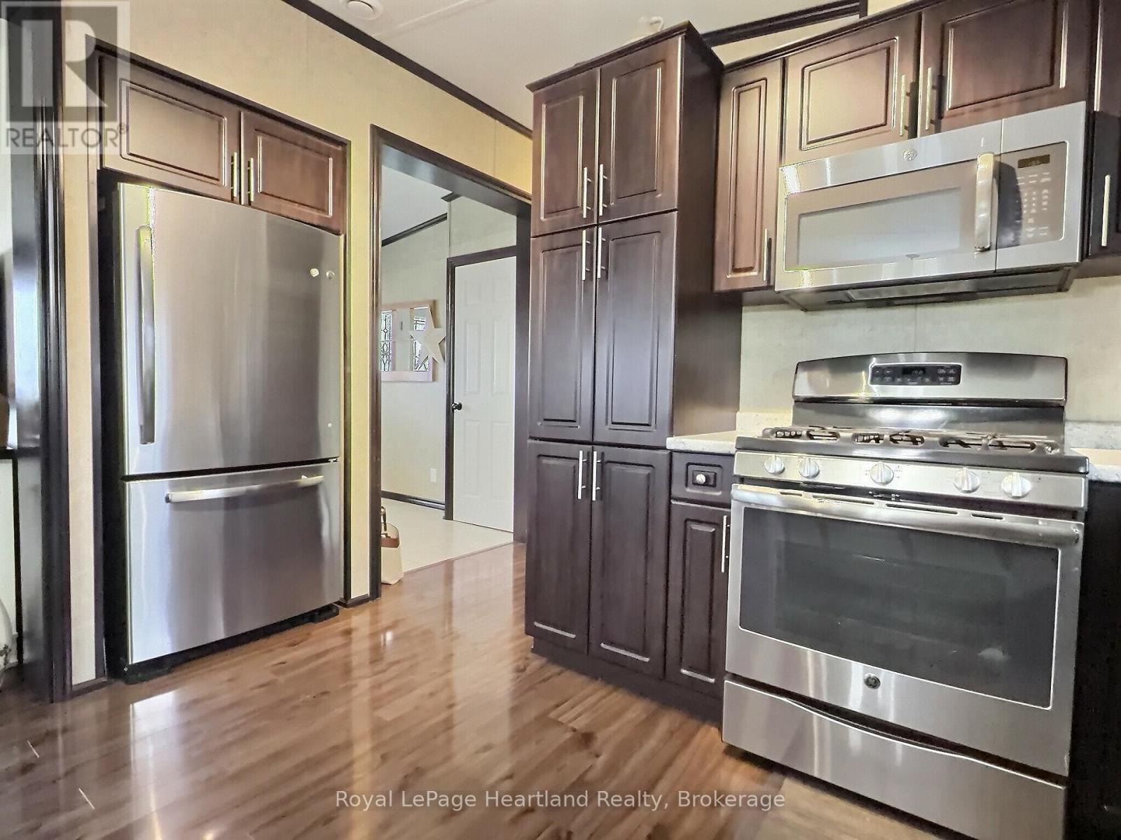 72167 Babylon Line, Bluewater, Ontario  N0M 2T0 - Photo 14 - X12877248