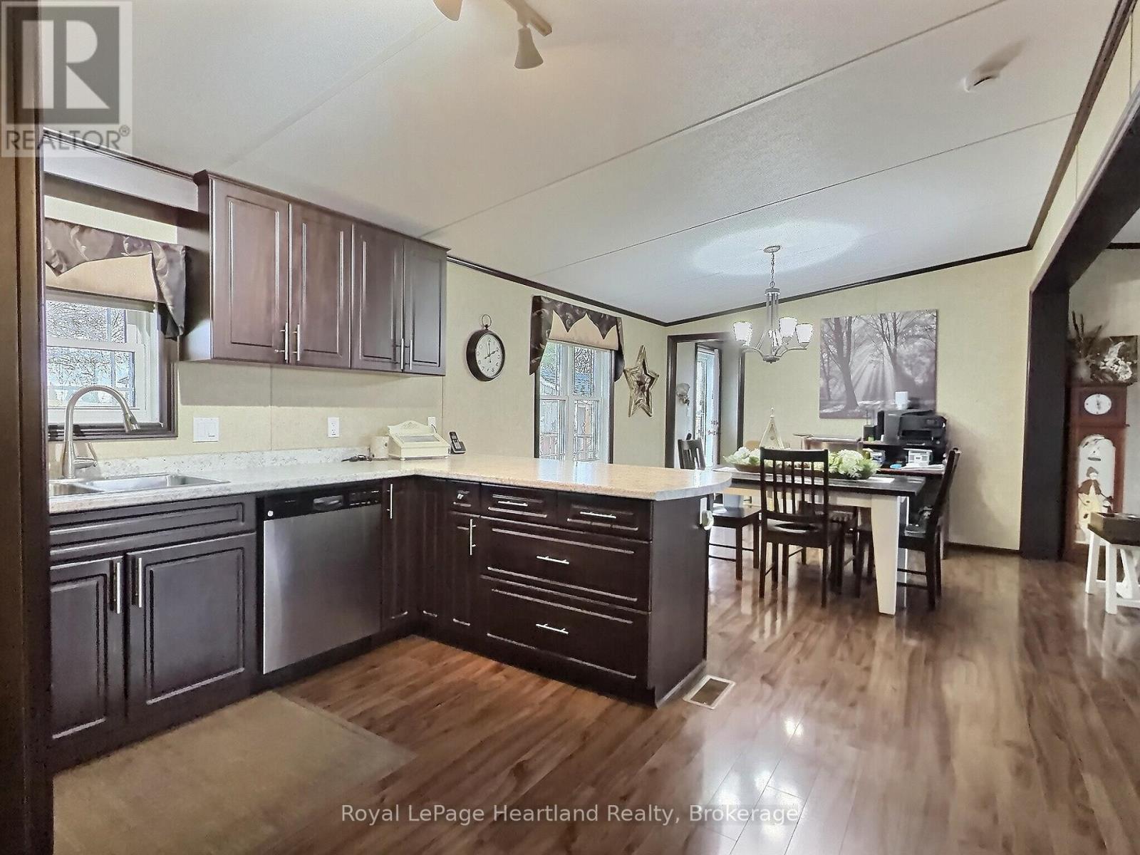 72167 Babylon Line, Bluewater, Ontario  N0M 2T0 - Photo 15 - X12877248