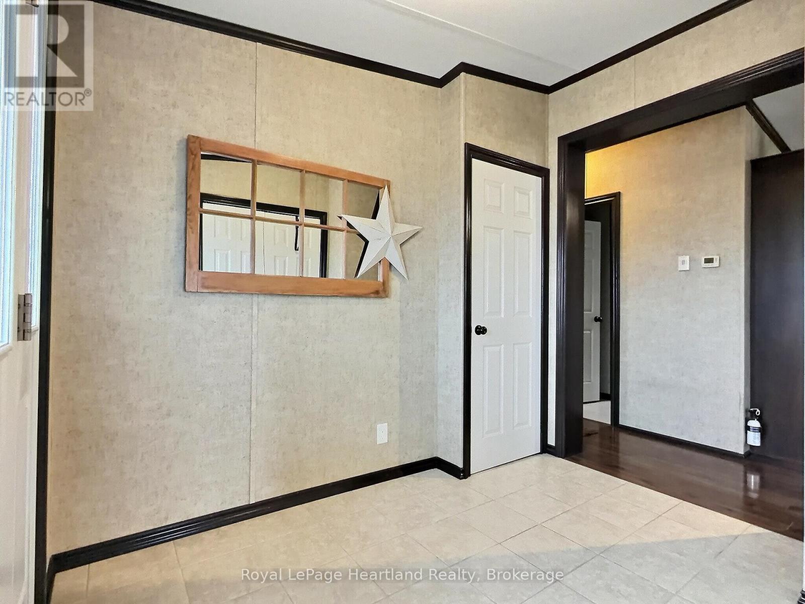 72167 Babylon Line, Bluewater, Ontario  N0M 2T0 - Photo 5 - X12877248