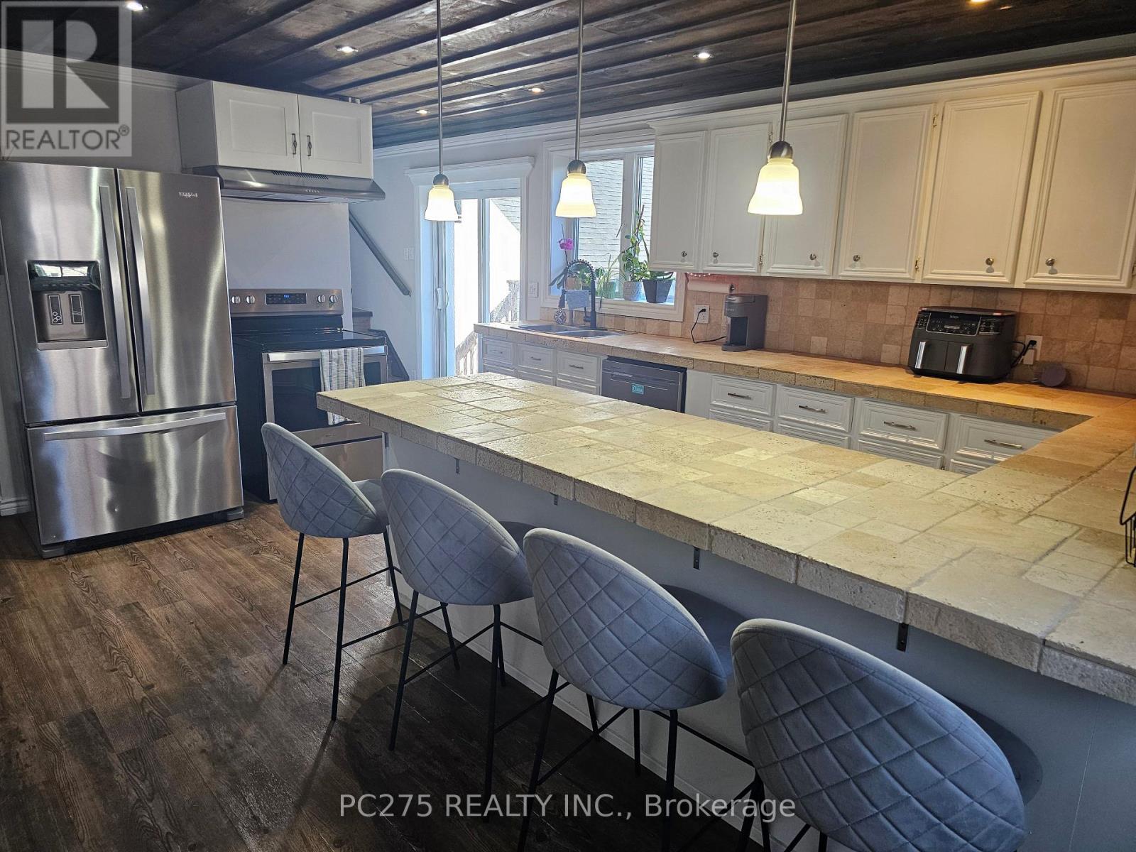 112 Essex Street, Sarnia, Ontario  N7T 4R7 - Photo 12 - X12877268