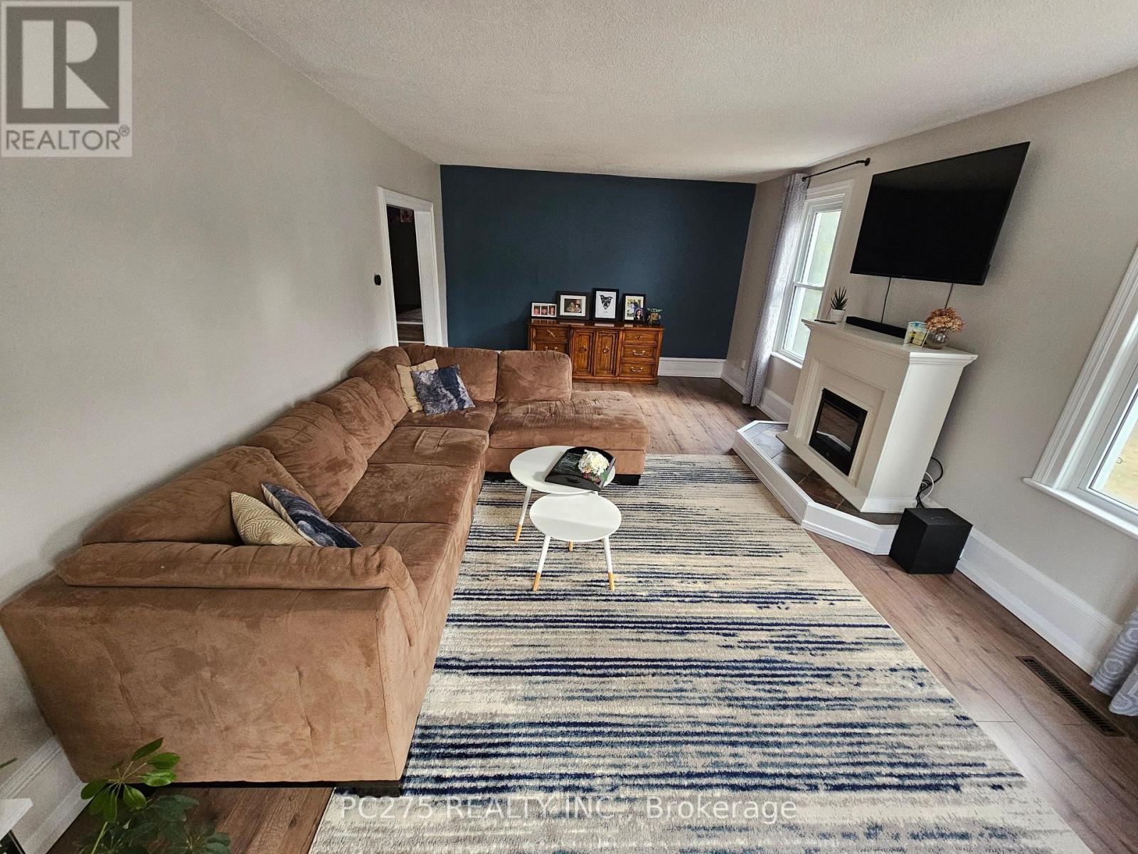 112 Essex Street, Sarnia, Ontario  N7T 4R7 - Photo 7 - X12877268