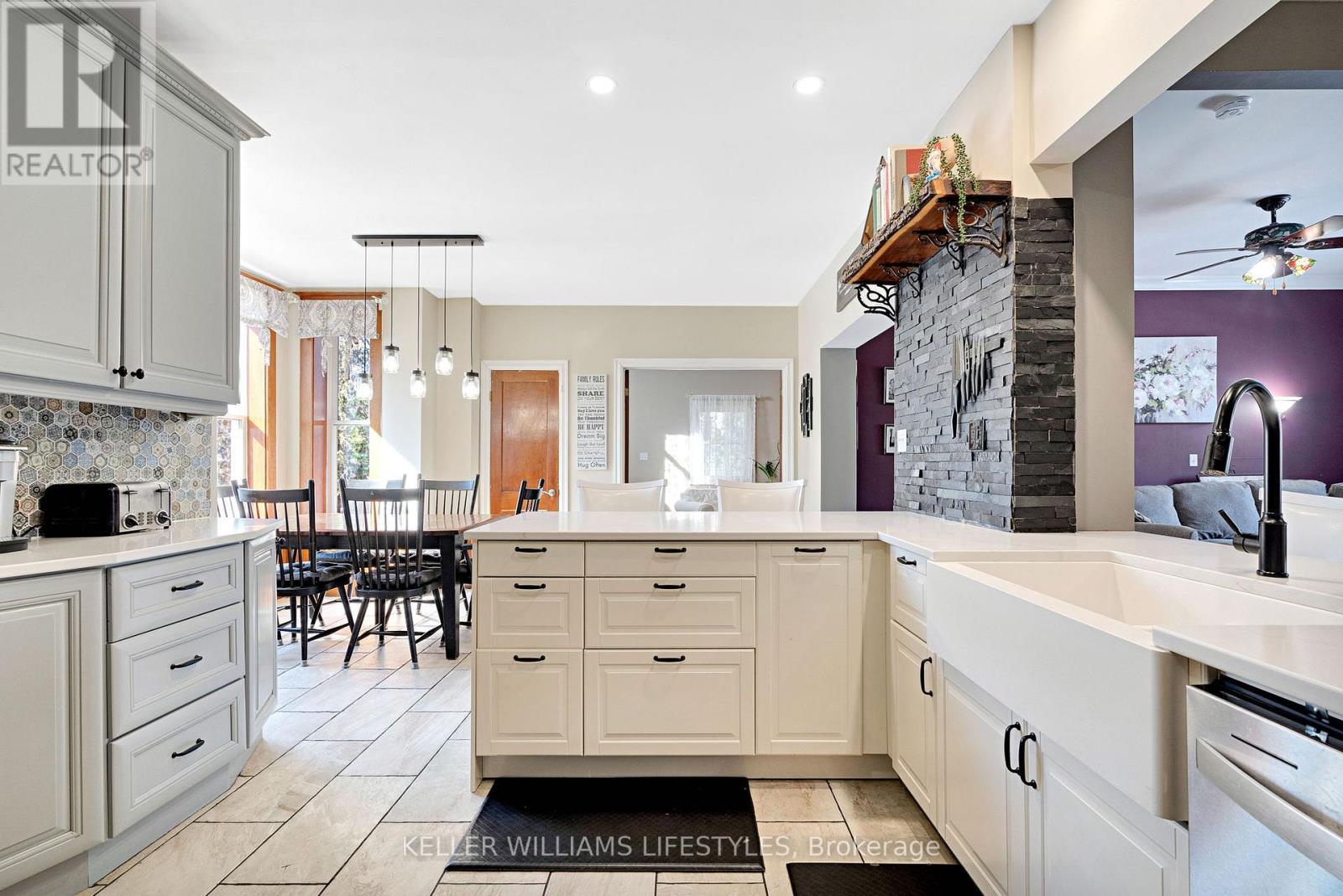 189 Church Street, North Middlesex (Ailsa Craig), Ontario  N0M 1A0 - Photo 11 - X12877340