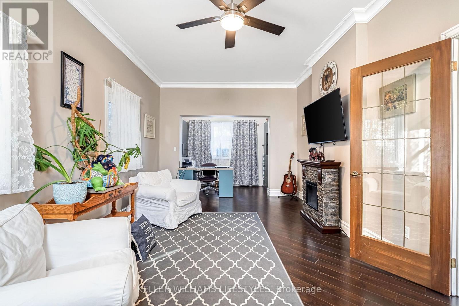 189 Church Street, North Middlesex (Ailsa Craig), Ontario  N0M 1A0 - Photo 17 - X12877340