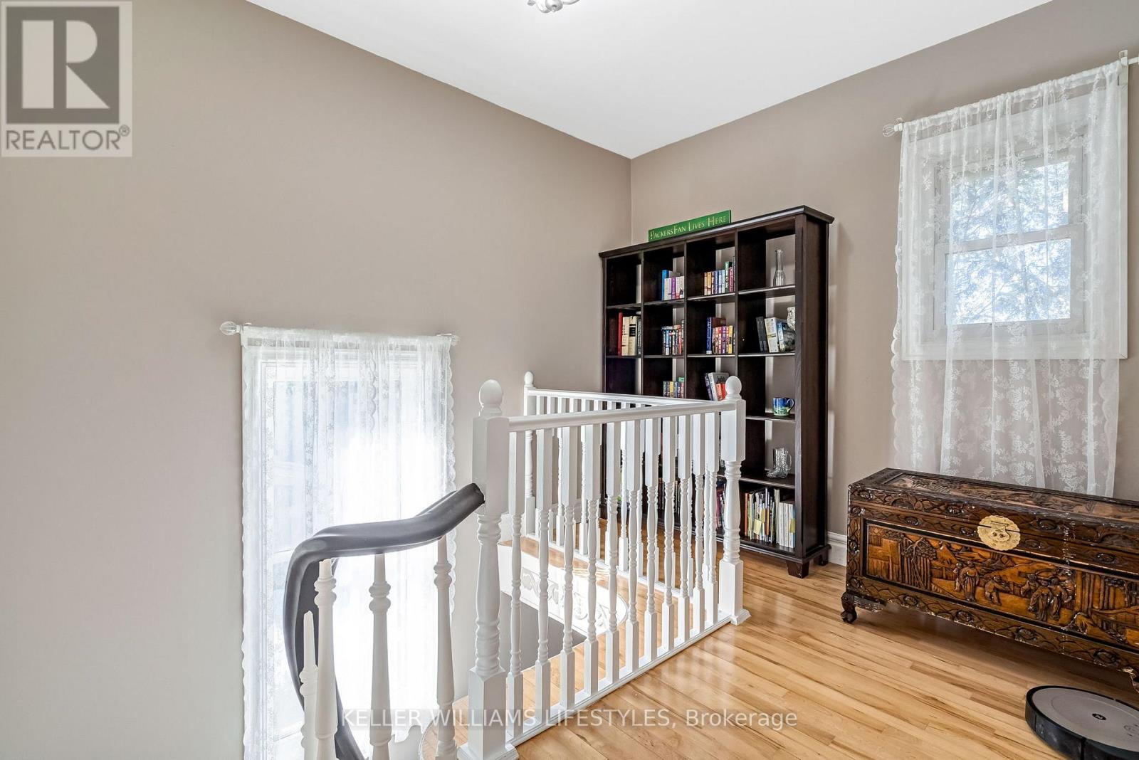 189 Church Street, North Middlesex (Ailsa Craig), Ontario  N0M 1A0 - Photo 29 - X12877340