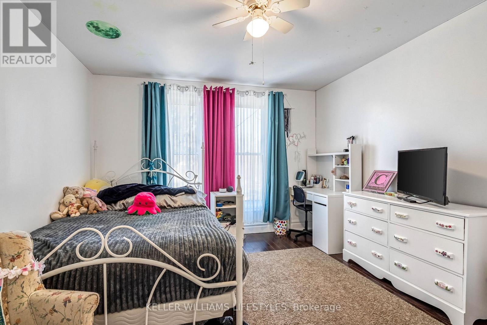 189 Church Street, North Middlesex (Ailsa Craig), Ontario  N0M 1A0 - Photo 34 - X12877340